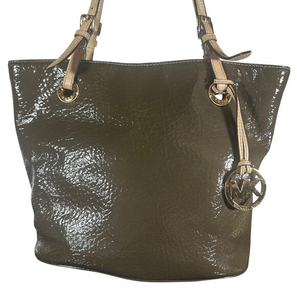 Michael Kors Brown Patent Leather Tote Bag Gold Hardware Shoulder Handbag - Picture 2 of 13